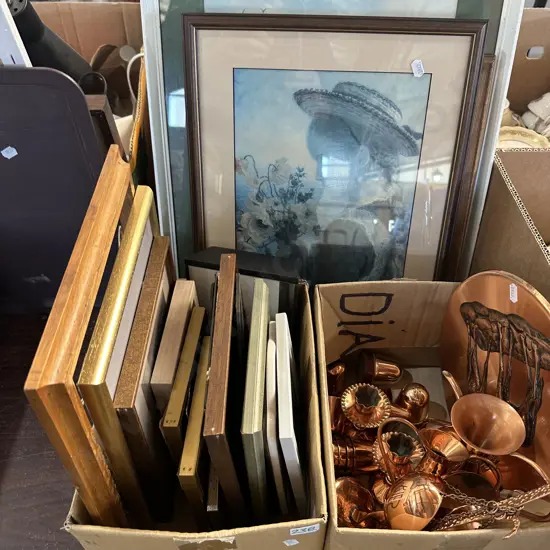 Copperware and pictures