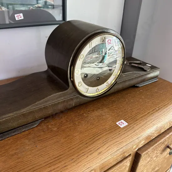 Mantle clock