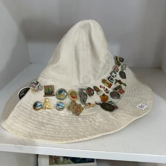 Travellers badge hat