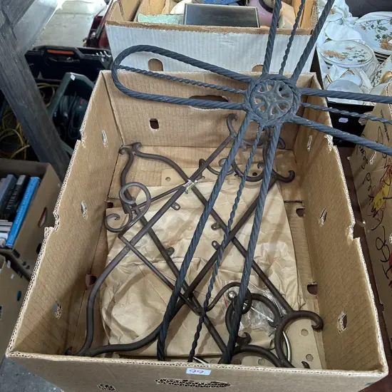 Pr wall coat hangers plus metal cross