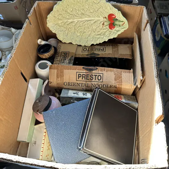 Collectables in Limoges set, Japanese fan, vintage glass bead necklace (extra photos)