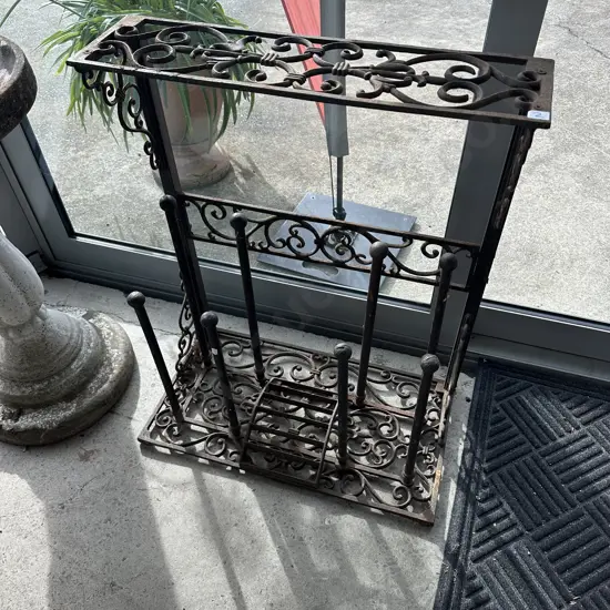 Cast iron boot stand