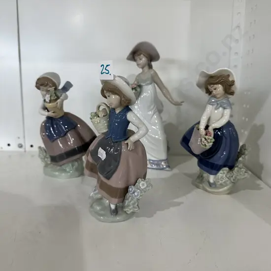 4 x Lladro flower sellers