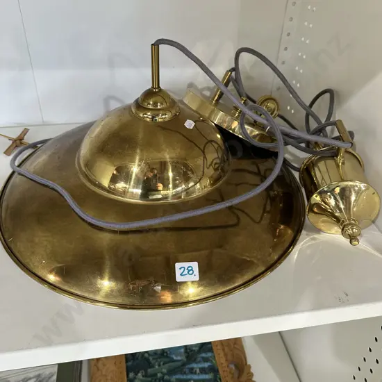 Rise and fall brass light fitting