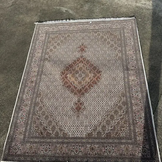 Very fine Persian rug 2100 x 1550