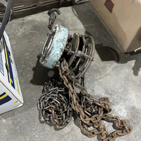Double chain block .5 of a ton