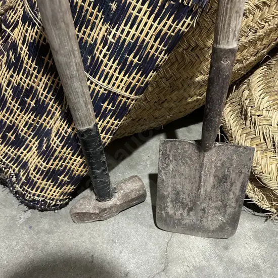 Spade and sledge hammer