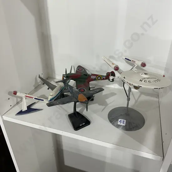 Model planes plus startrek
