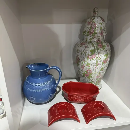Bordallo pottery (jug chipped) plus large lidded vase