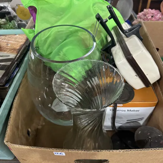 Vases, appliances etc