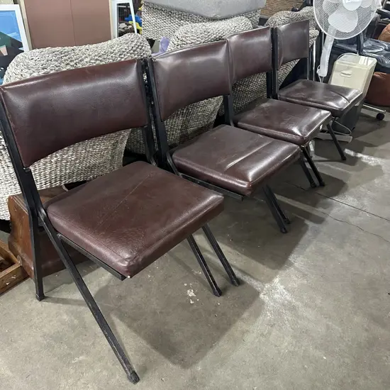Set of 4 chairs