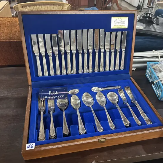 Boxed set cutlery