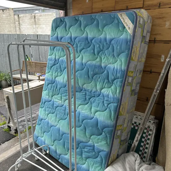 Double bed - average