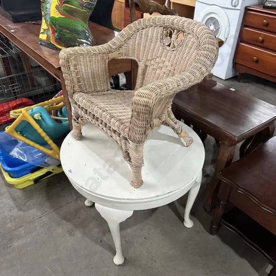 Wicker chair and side table - average