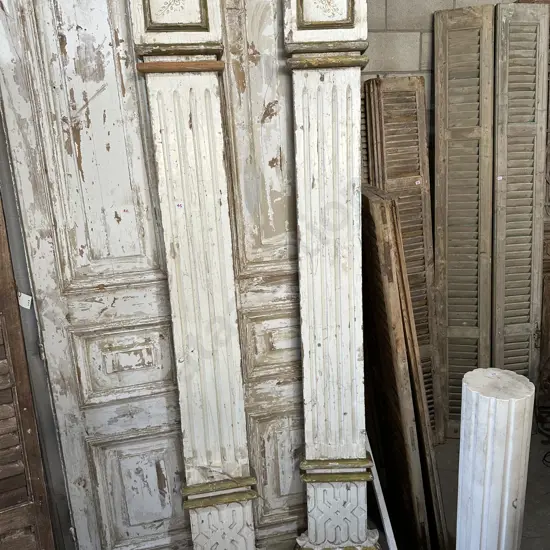 Flat wall columns