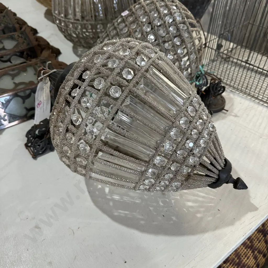 Teardrop light medium Image 1++