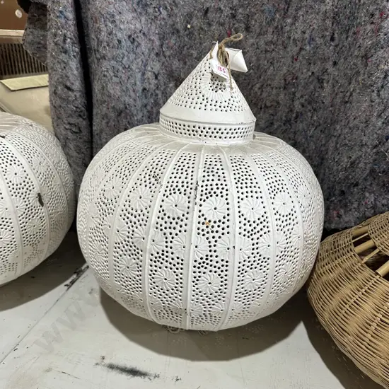 Moroccan metal light