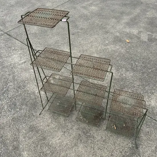 Vintage metal wire flower pot stand