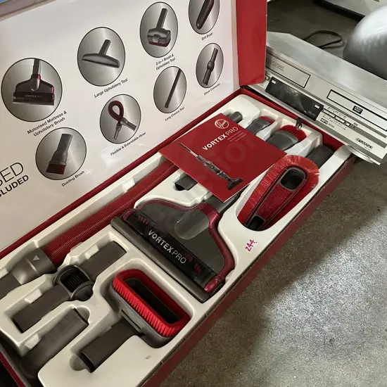 New vac parts plus DVD/VCR player