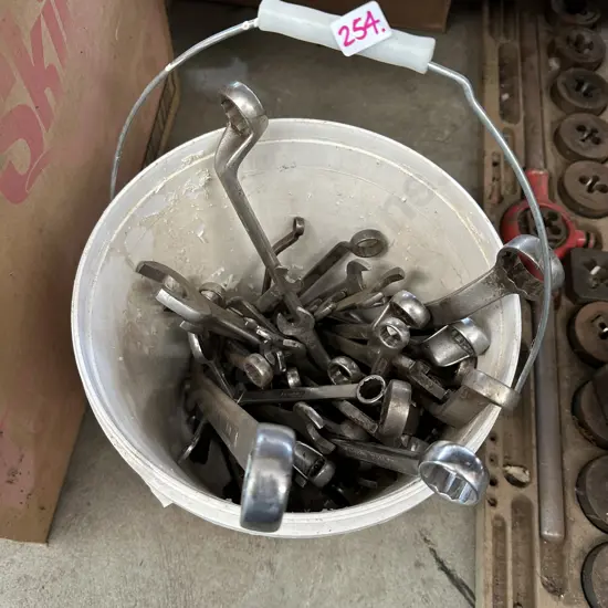 Bin of ring spanners