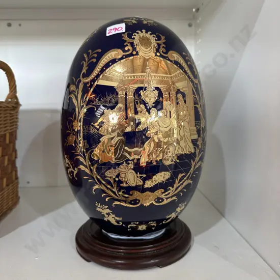 Large decorative egg 35cm