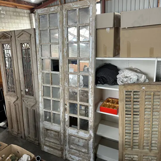 Mirrored internal doors (approx 2630 x 1120)