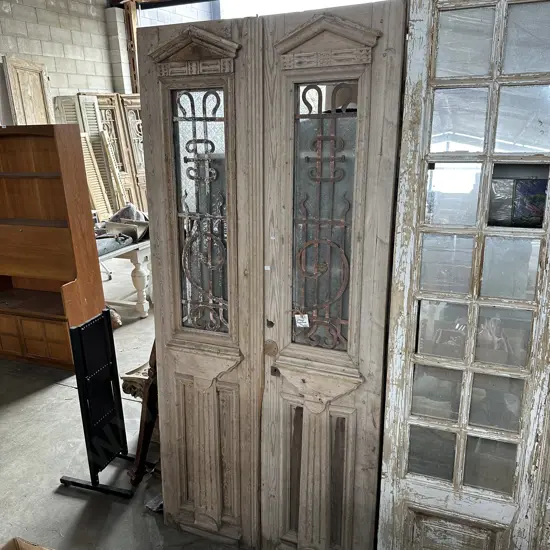 Pr of Egyptian doors (approx 2320 x 1070)