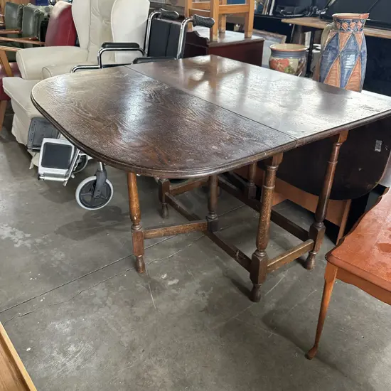 Oak gate legged table