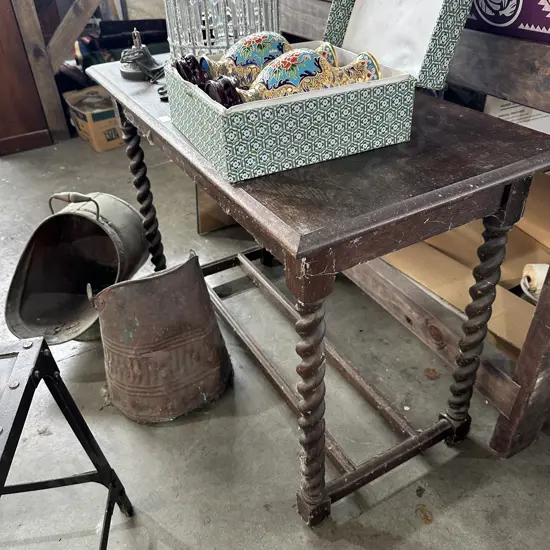 barlet twist hall table