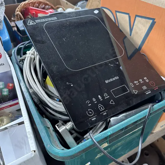 Leads and plug in hot plate