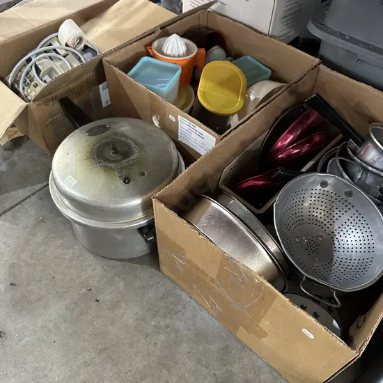 Large lot kitchenware etc