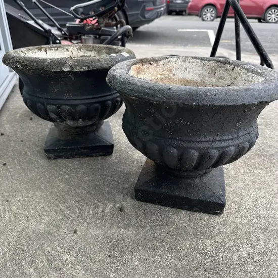 Pr old concrete planters 30cm tall