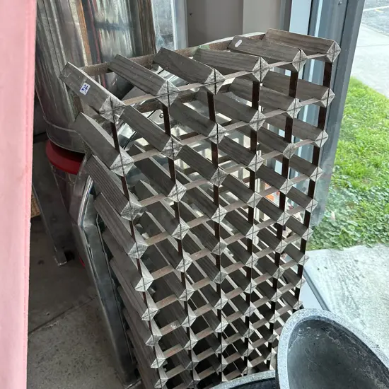 Wine rack with patina