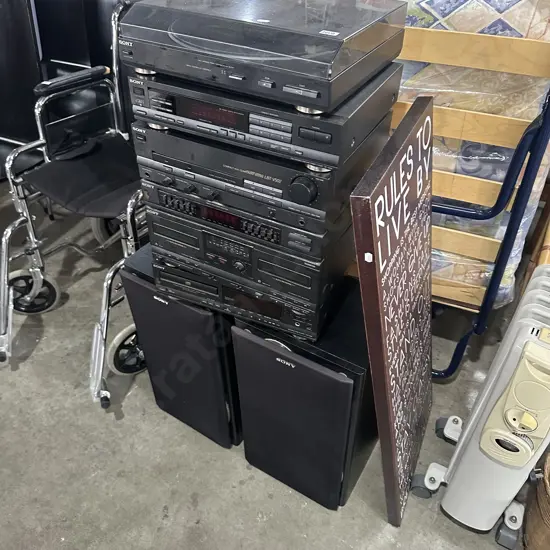 Stereo , heater and picture