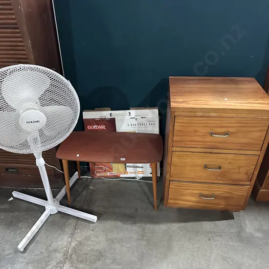 Coffee table, fan, towel rail & drawers