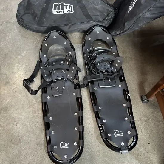 Snow shoes x 2 sets