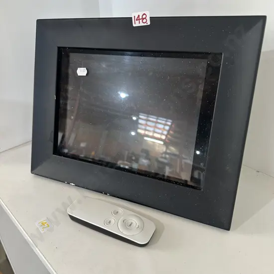 digital photo frame with remote