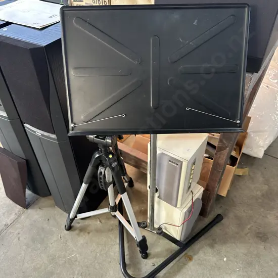 Music stand, tripod and pr small speakers