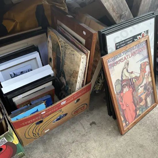 Large lot of pictures