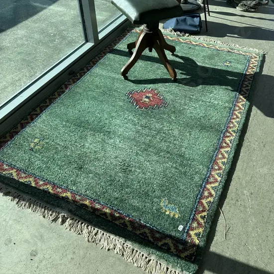 Woolen Persian rug 2m x 1.2m