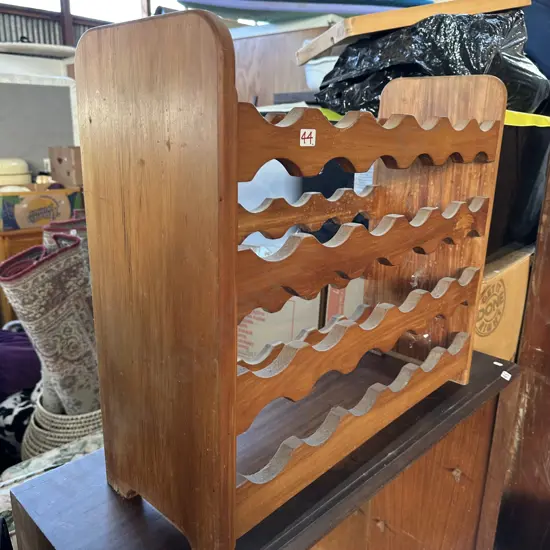 Rimu wine rack