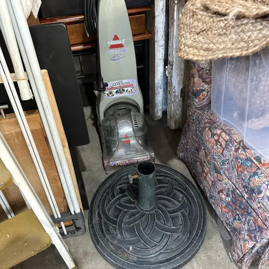 Bissell vac plus umbrella stand