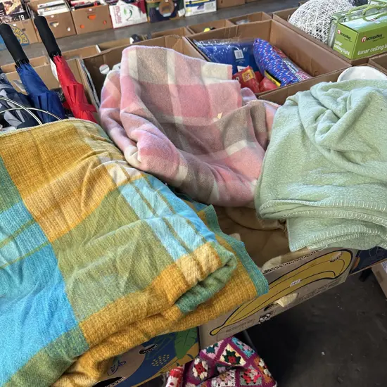 Vintage blankets x 4