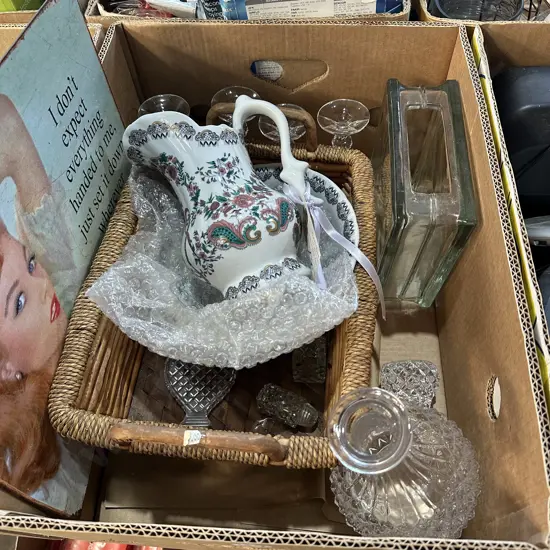 Wash jug and bowl etc