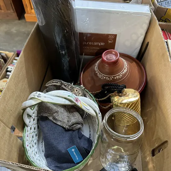 sheets, purses, cooker etc