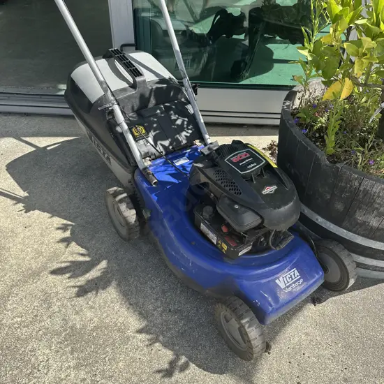Mower- working