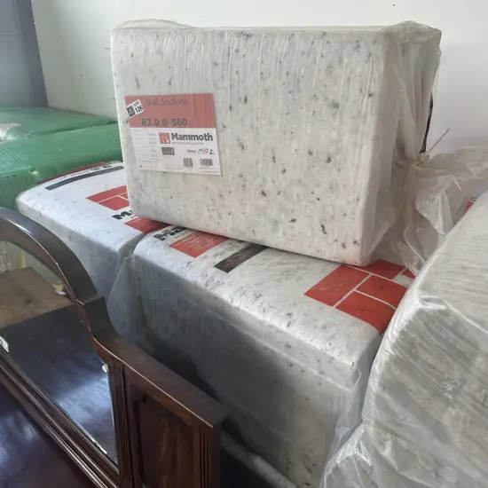 Large lot Mammoth modern insulation