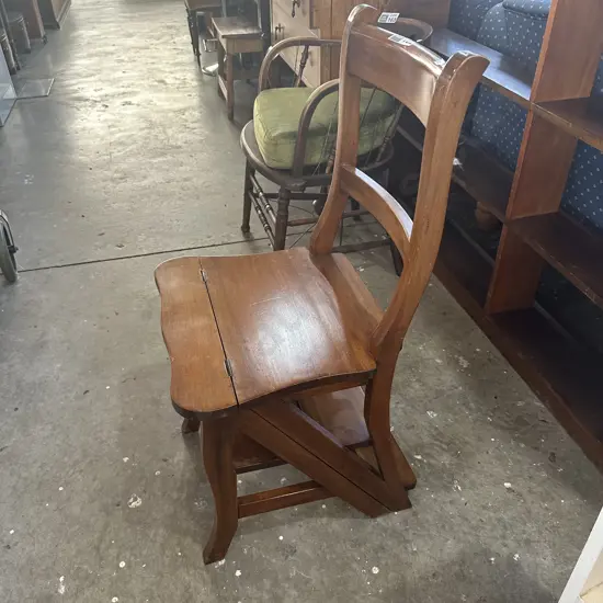 Folding ladder chair