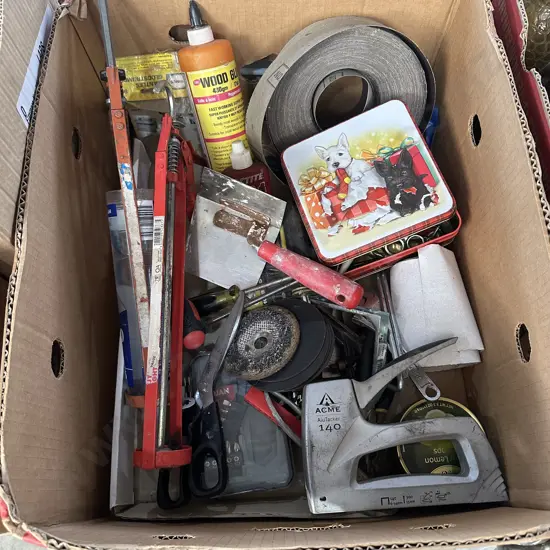 Box tools & hardware