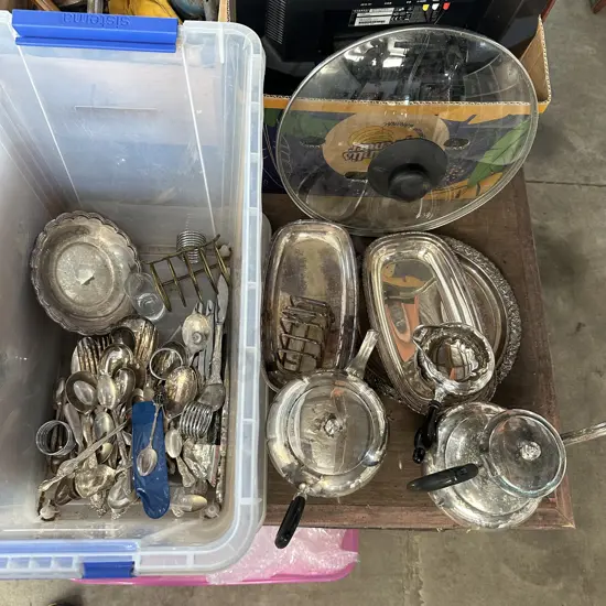 Bin lot cutlery and silverware